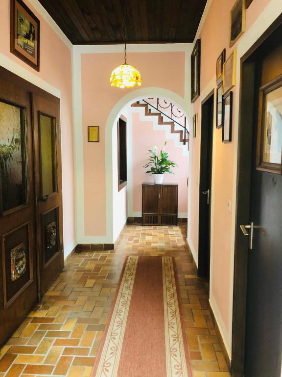 Holmes Café & Pension, Engelhartszell