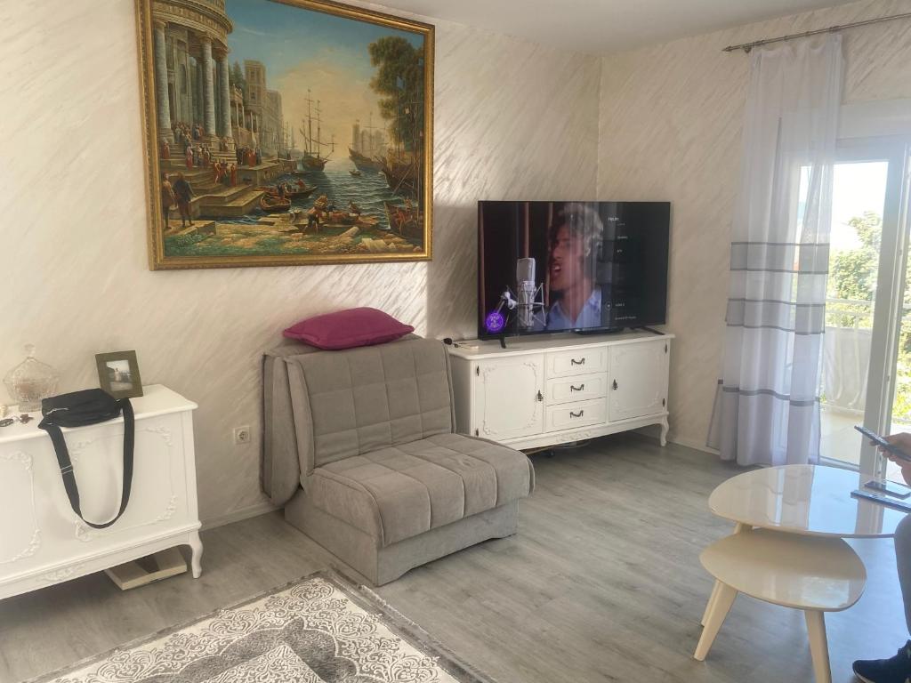 Apartman Lara, Sveti Stefan