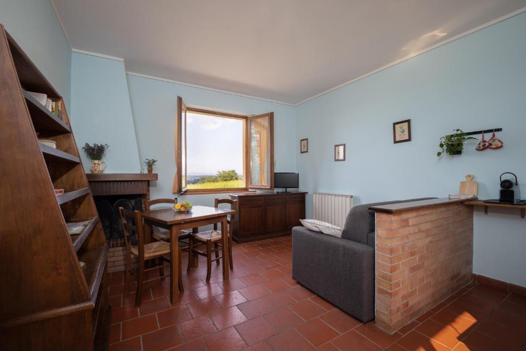 Metina apartments with pool, Montepulciano photo