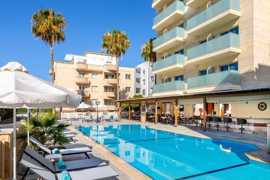 Kapetanios Limassol Hotel photo