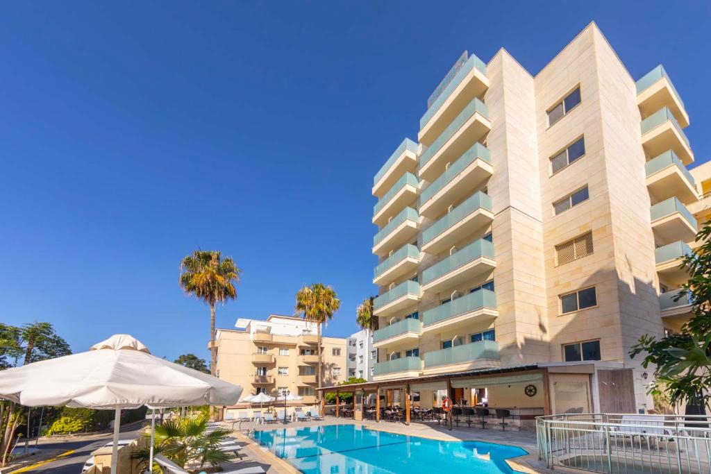 Kapetanios Limassol Hotel — Hotel in Limassol