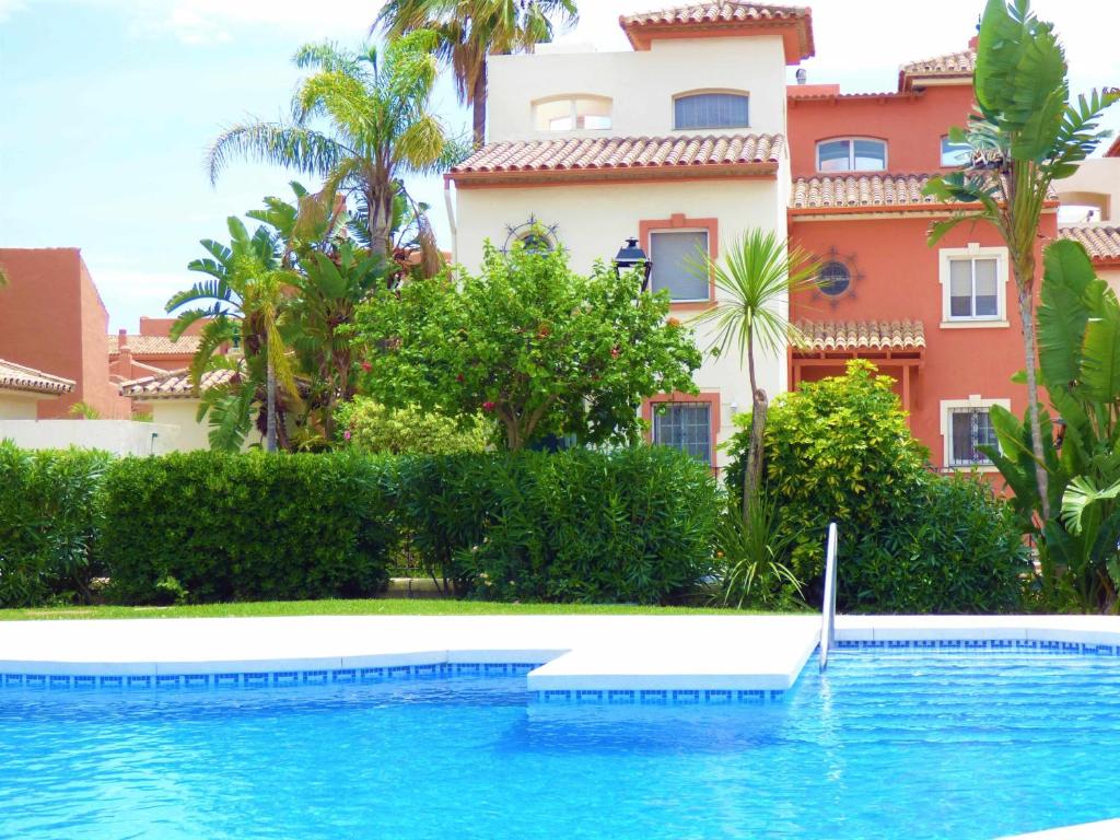 Selecta Family by the Sea, Estepona