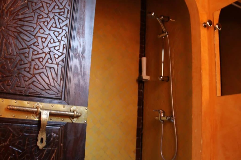 Chambre Merzouga, Riad 8 au village naturiste Couple only - 3