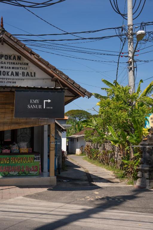 Designer Studio Emy Sanur