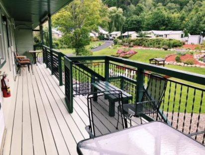 Adirondack Sunrise Lodge photo