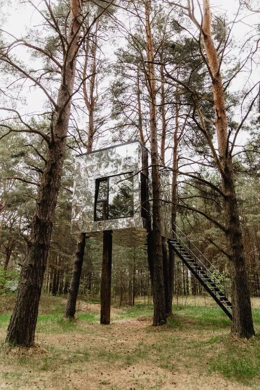 Treehouse Virš Bedugnės，位于尤尔巴尔卡斯的酒店