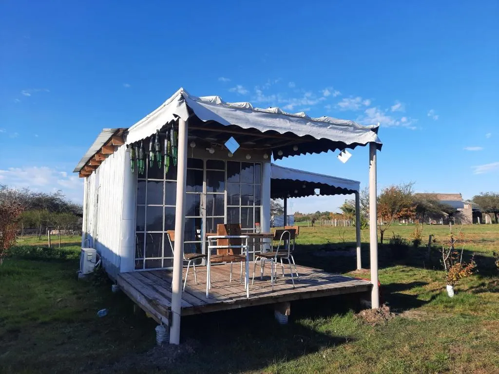 Uy MÁGICA Cabaña en entorno Natural único, hotel v destinaci Mercedes