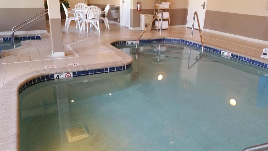 GrandStay Residential Suites Hotel - Eau Claire photo