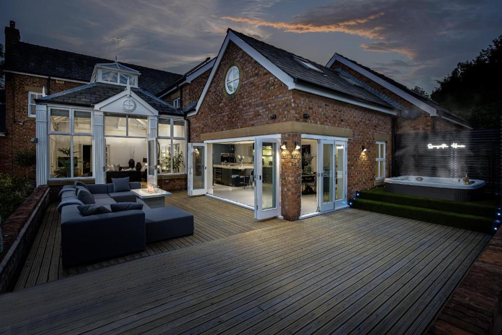 Spengarth House by STAMP SA, Blackpool