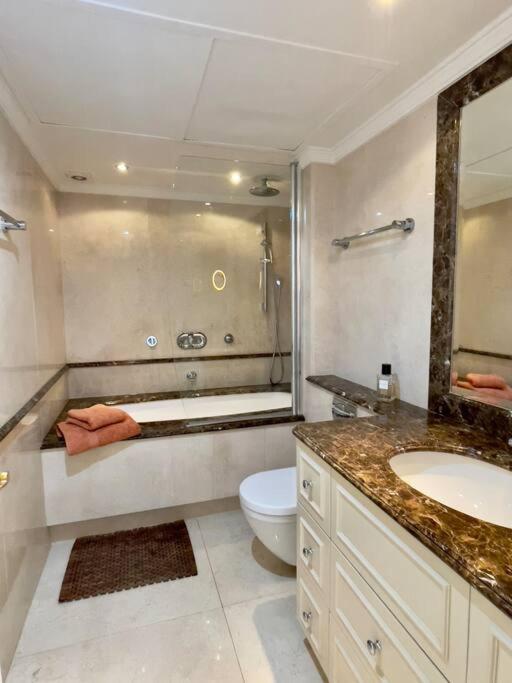 Spectacular views at beachfront townhouse RDR318 - 2
