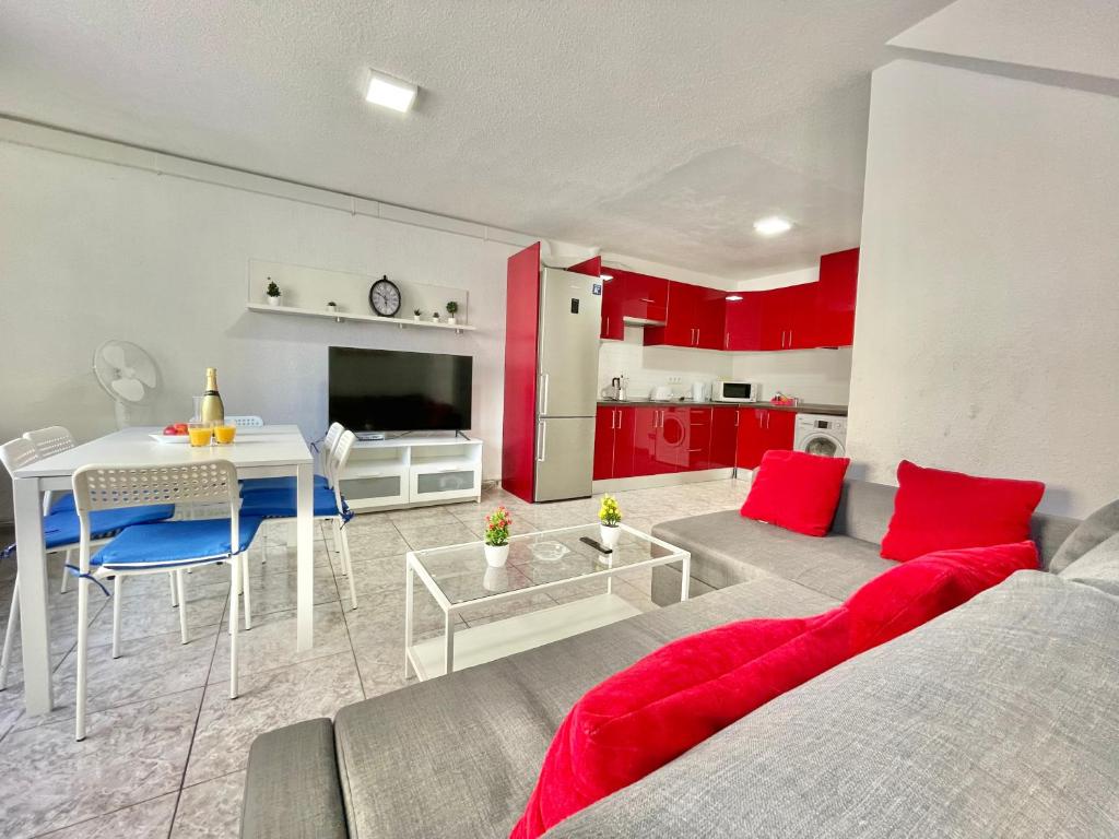 Relax Beach House - 1