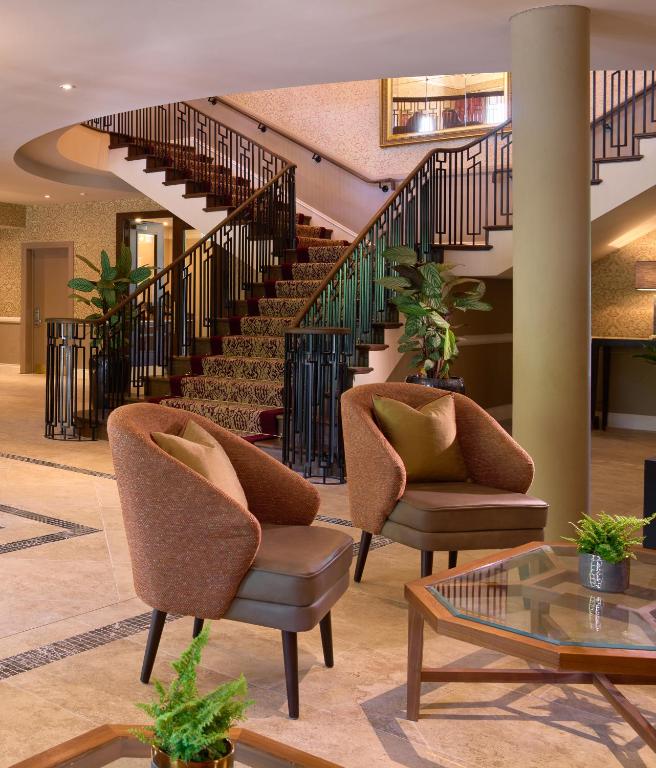 Tulfarris Hotel and Golf Resort photo