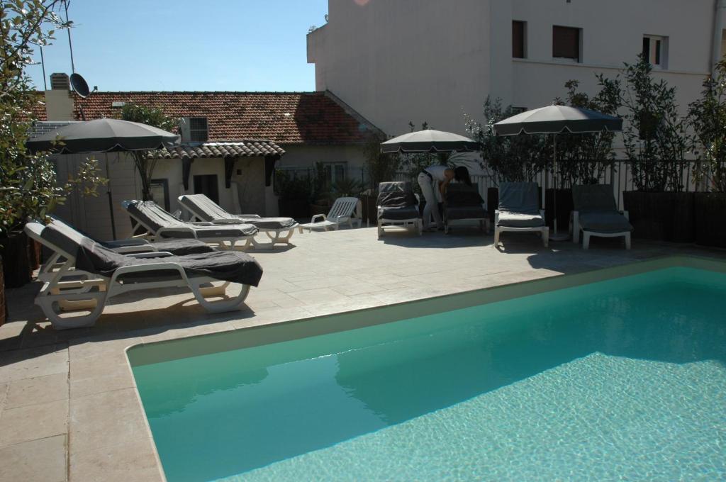 Hotel Le Revest photo