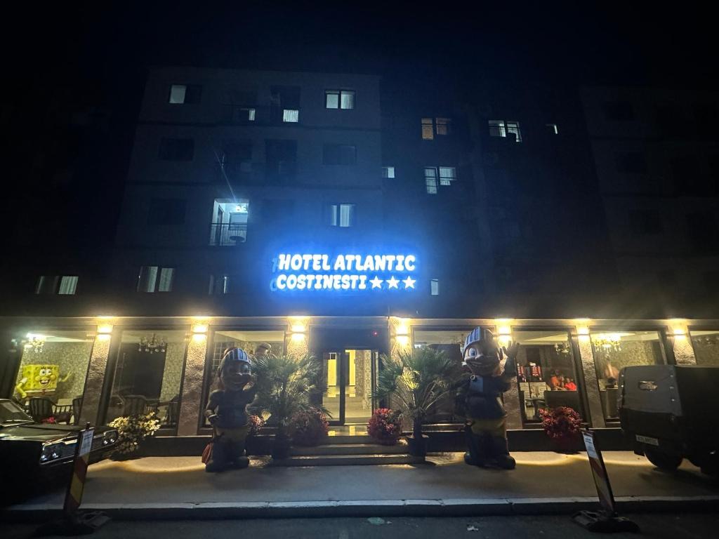 Hotel Atlantic Costinesti — Hotel in Costinesti
