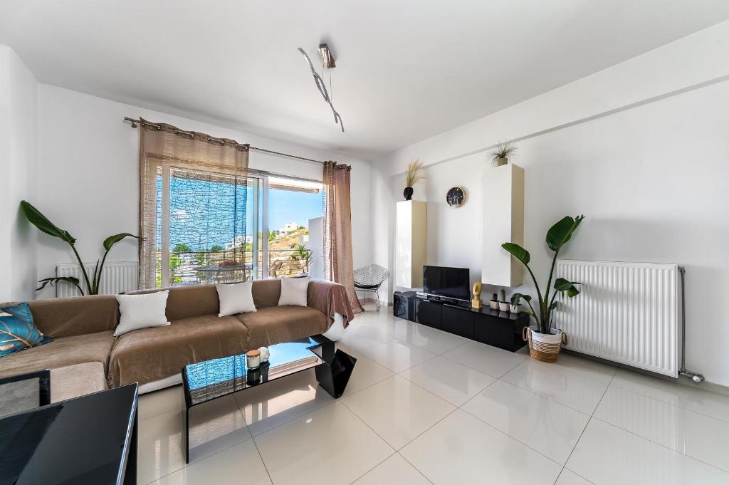 COZY SUITE in gated community, Lygaria