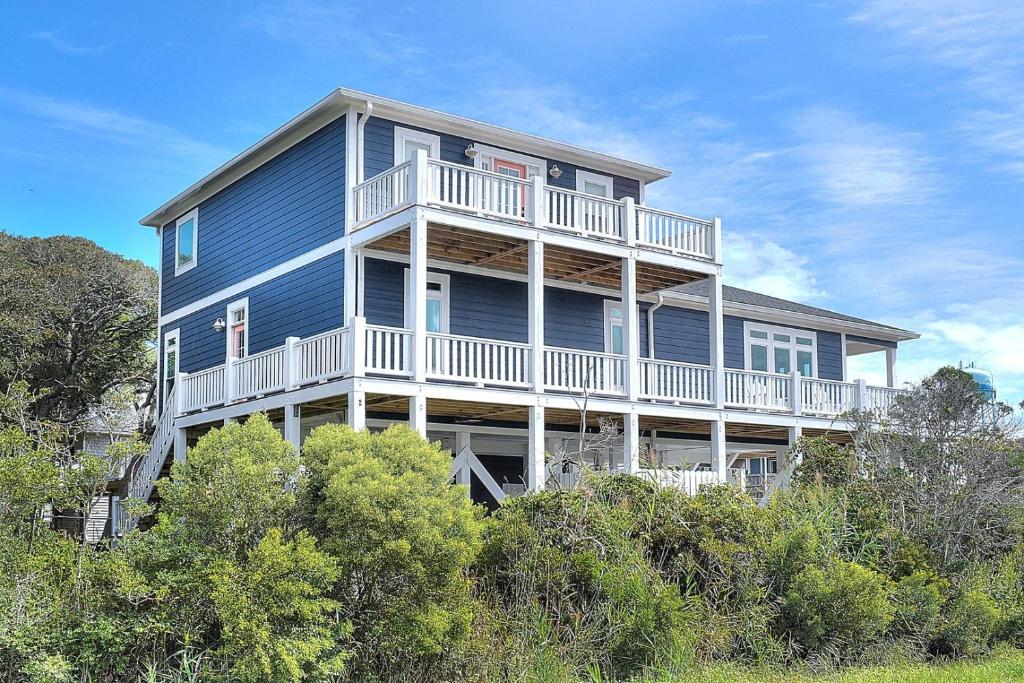 Keep'n It Reel, Oak Island