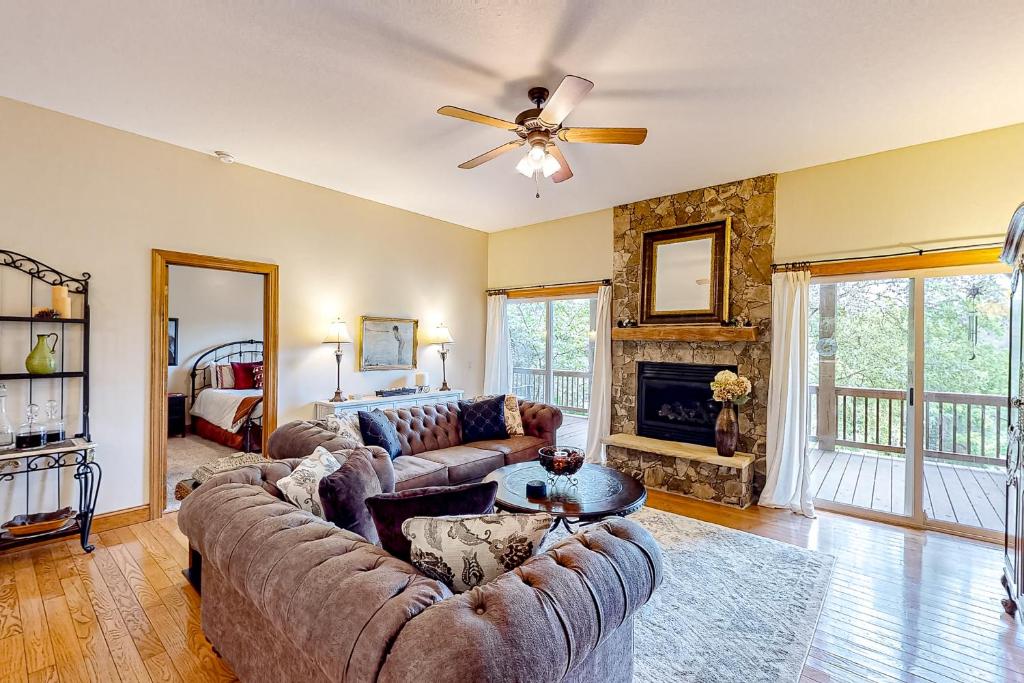 Link Vacation, Whittier