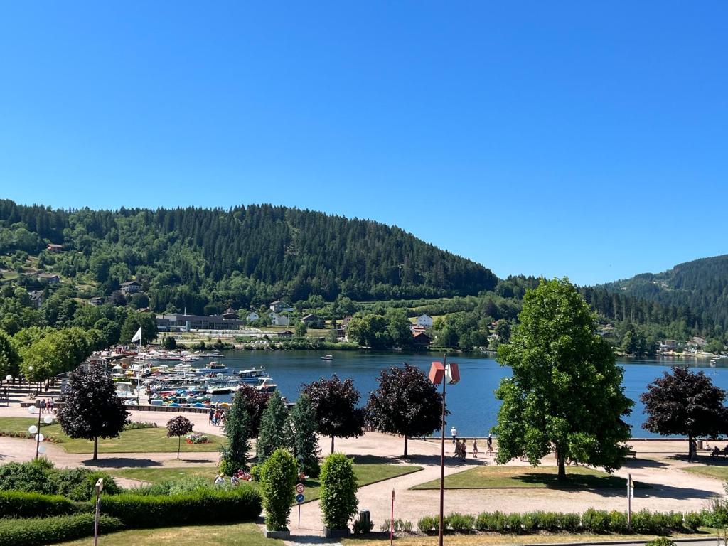 L’esplanade du lac - 2