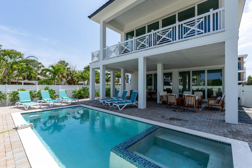 Beautiful New Build - 450 Palermo home, Fort Myers Beach