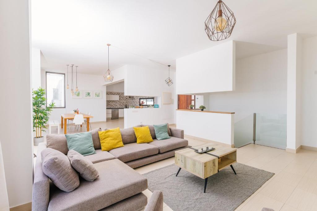 Sunset White Villa - Ocean view, Jakuzzi, Heated Pool, Air-conditioning, Grill - 3