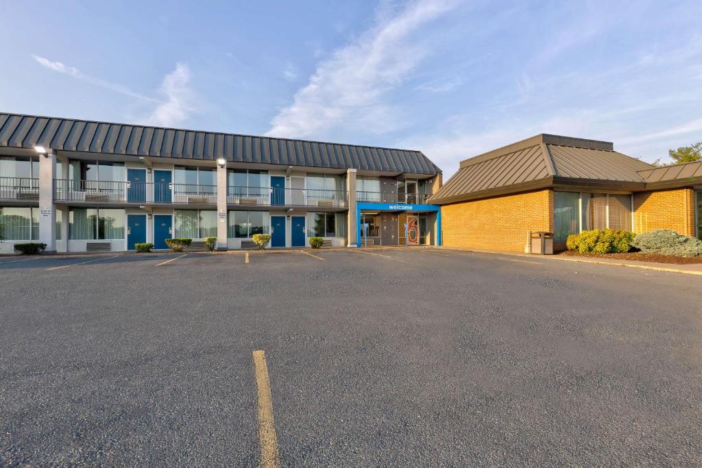 Motel 6-Mount Jackson, VA - Shenandoah