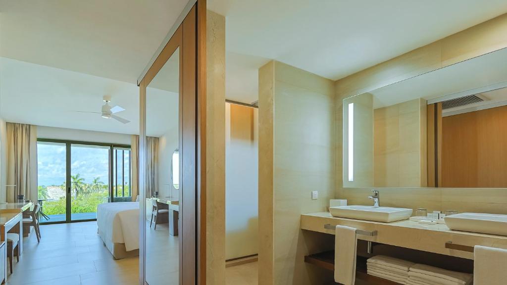Barcelo Maya Riviera - All Inclusive Adults Only photo