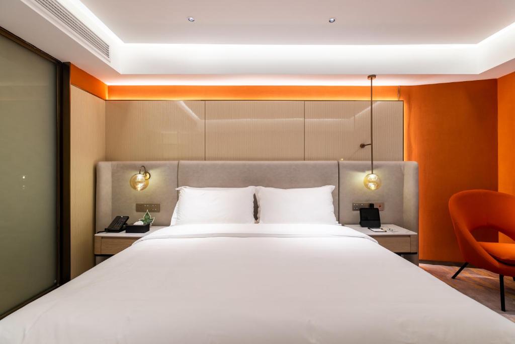 Landmark International Hotel photo