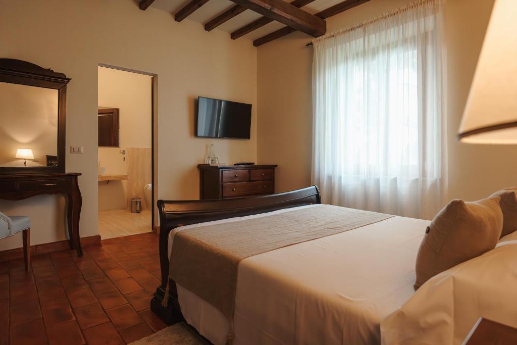 Paradiso di Cacuci - Traditional Tuscan Vineyard & Villa photo