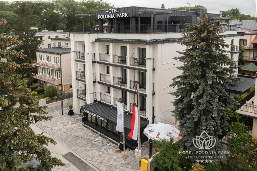 Hotel Polonia PARK Medical Center & Spa，位于布斯克·兹德鲁伊的酒店