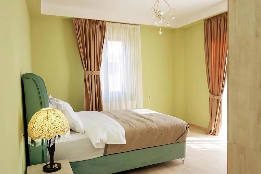 Tbilisi Mare, Tbilisi