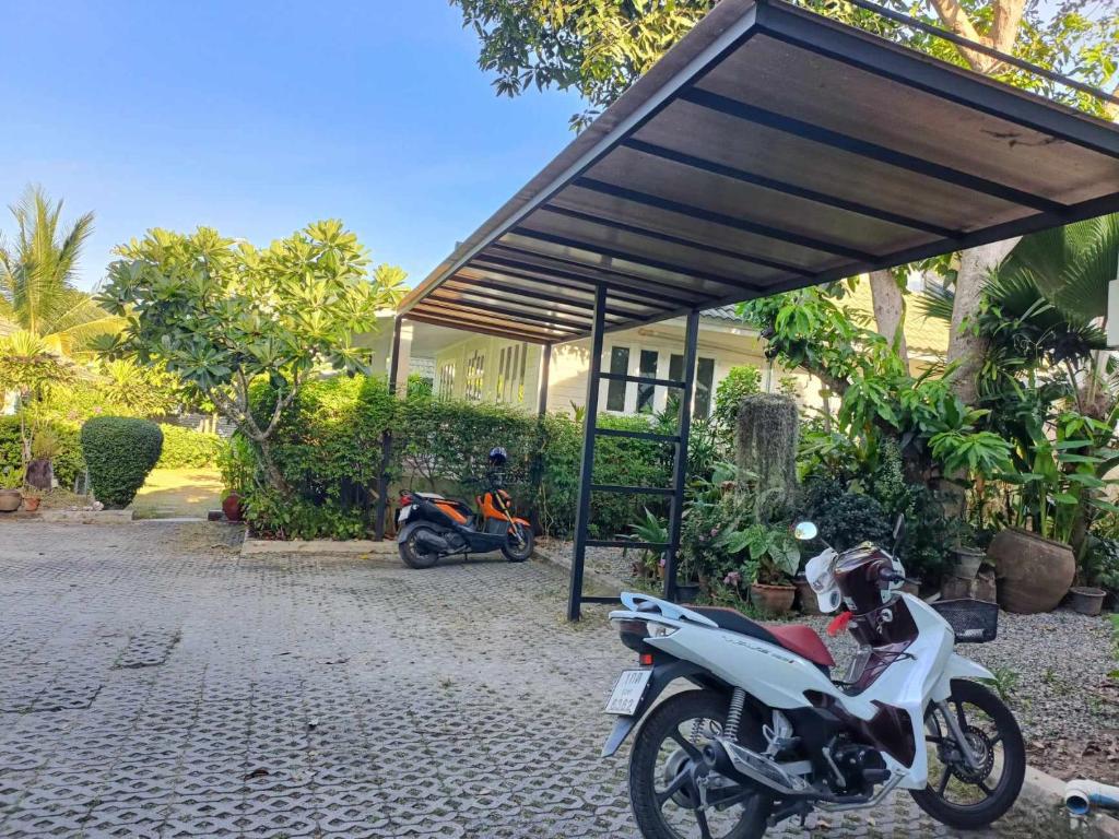 Reuan Phaolai Hotel photo