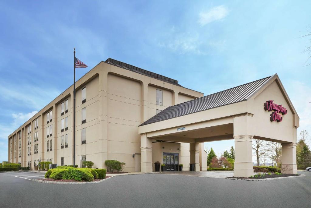 Hampton Inn Clinton Hotel photo