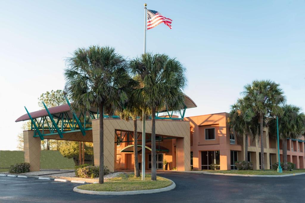 Hampton Inn Brooksville Dade City photo