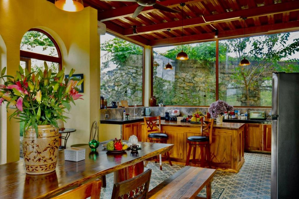Villa Mộc Châu Teahouse