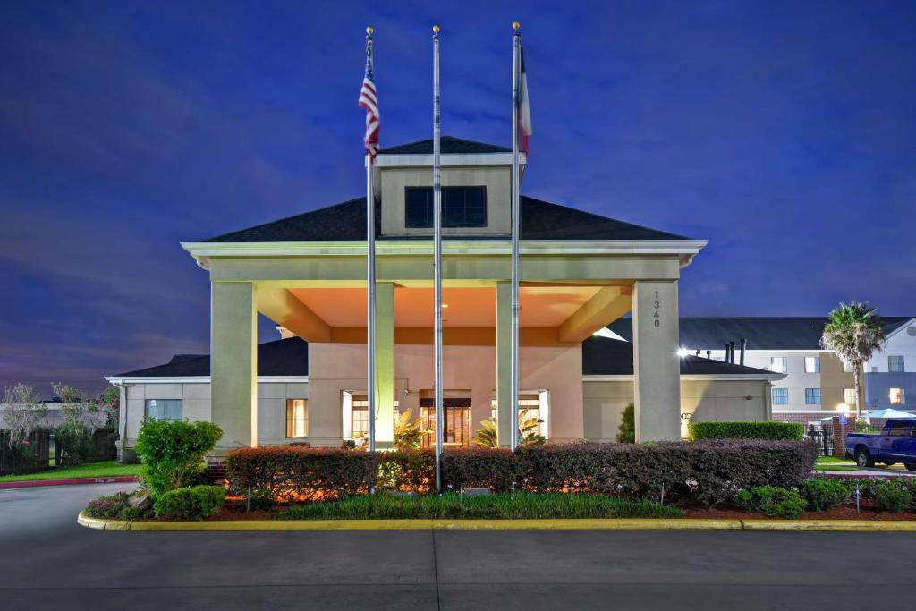 Homewood Suites By Hilton Houston IAH Airport Beltway 8 photo
