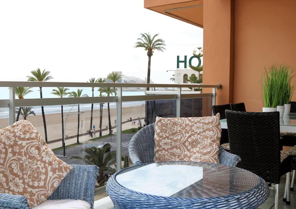 Apto BERTA en 1ª LÍNIA de PLAYA, PISCINA y PARKING Privado, Peñíscola