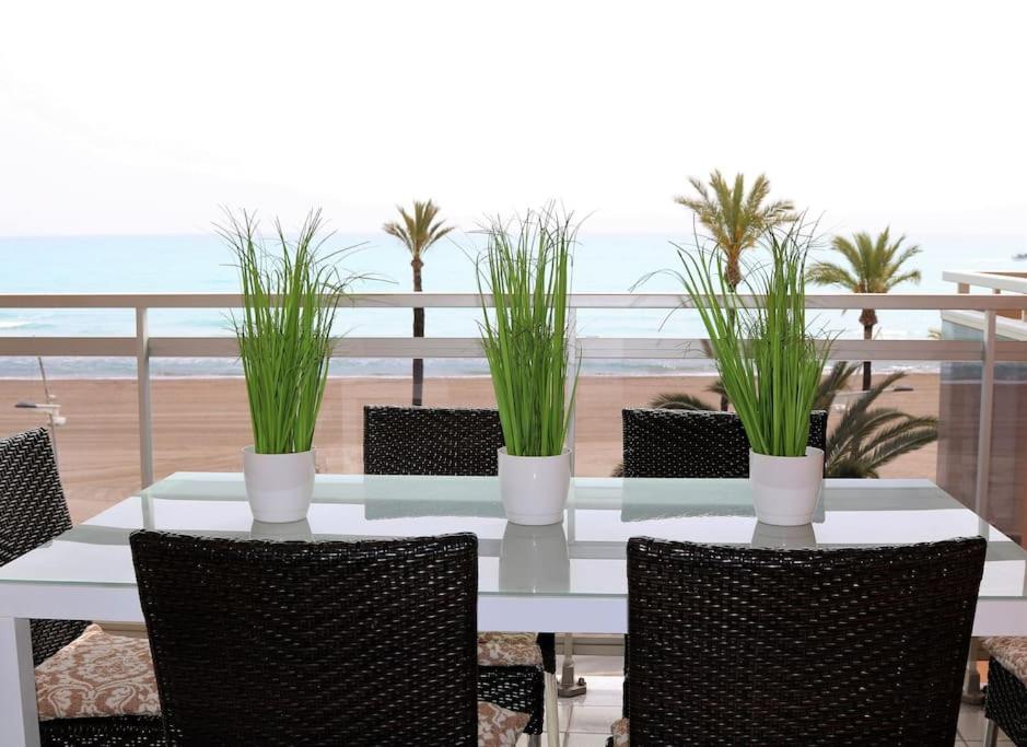 Apto BERTA en 1ª LÍNIA de PLAYA, PISCINA y PARKING Privado - 2