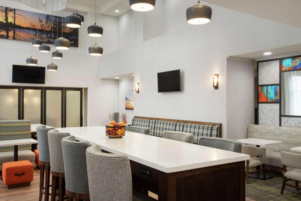 Hampton Inn & Suites Pine Bluff 호텔 이미지 2