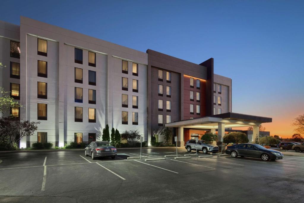 Hampton Inn Louisville-Northeast photo