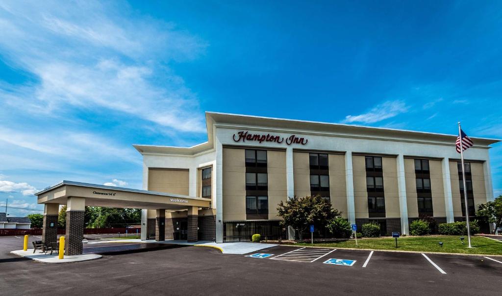 Hampton Inn St. Charles St. Peters photo