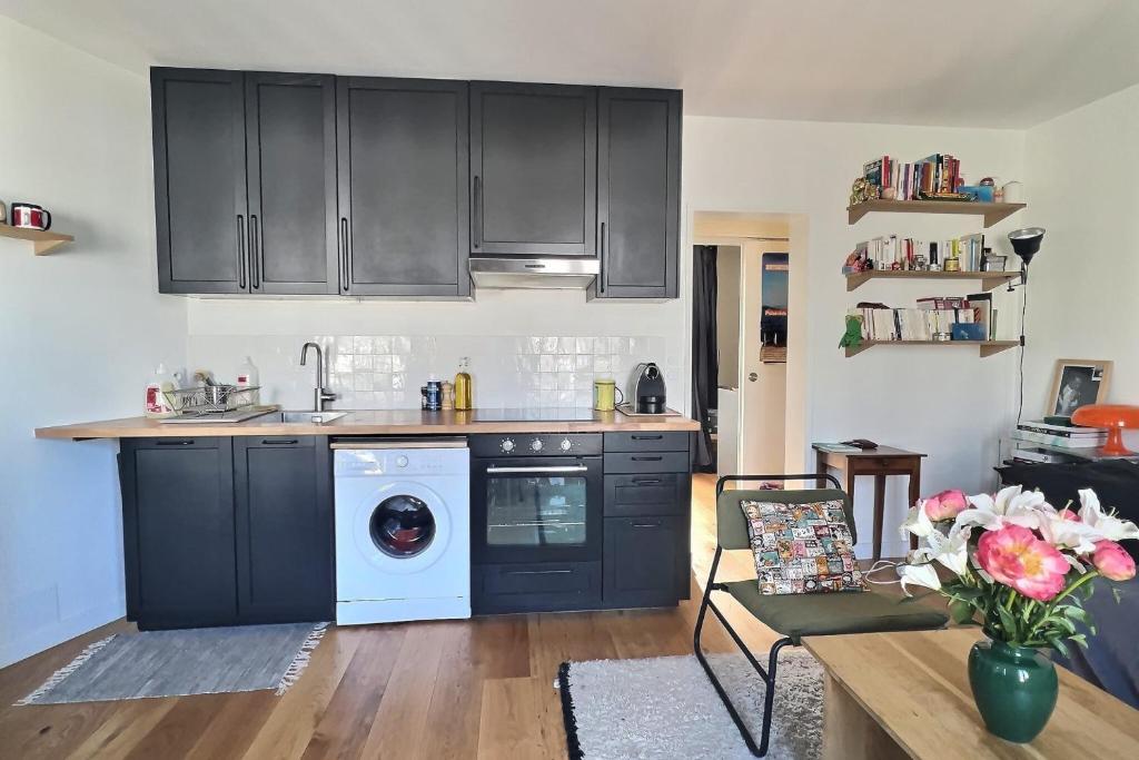 Bright 34 m ideally located in Paris - 4