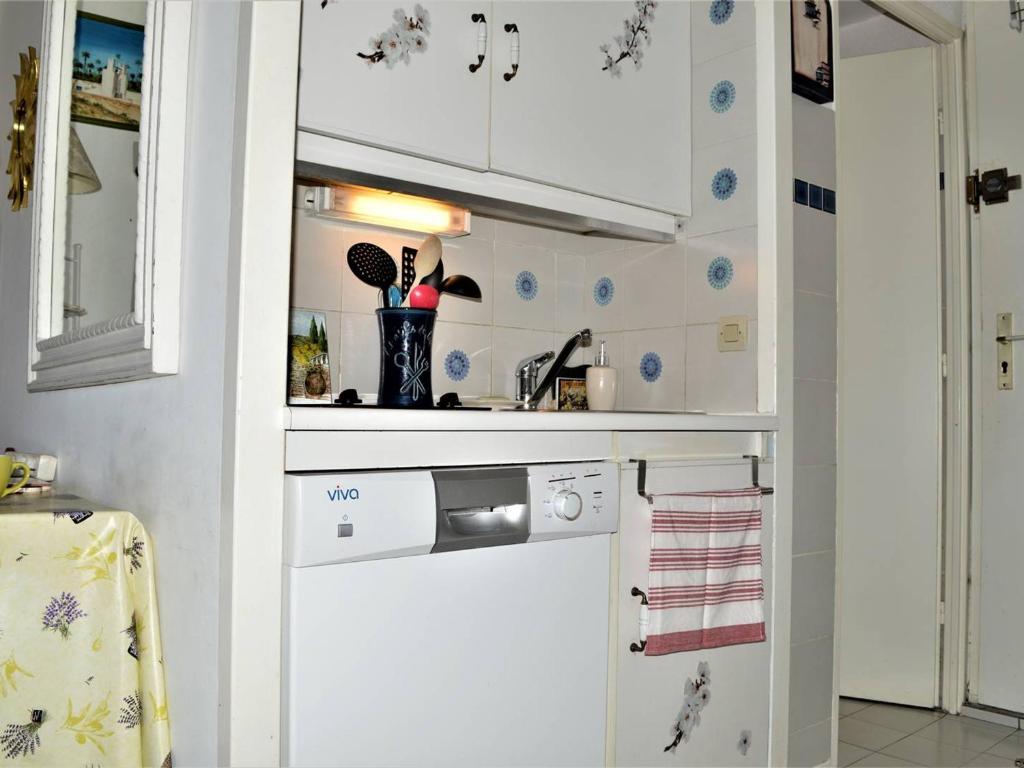 Studio mezzanine avec piscine, parking - 4 pers - Cavalaire - FR-1-226B-166 - 3
