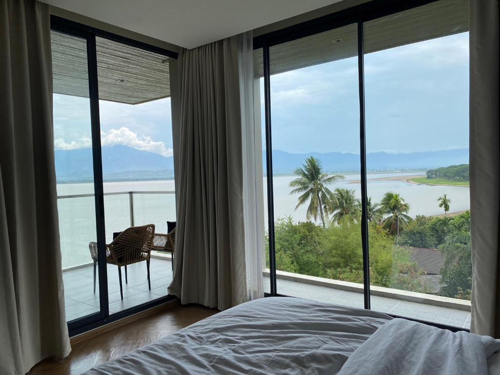 เอ็มทู โฮเทล วอเตอร์ไซด์ (M2 Hotel Waterside)