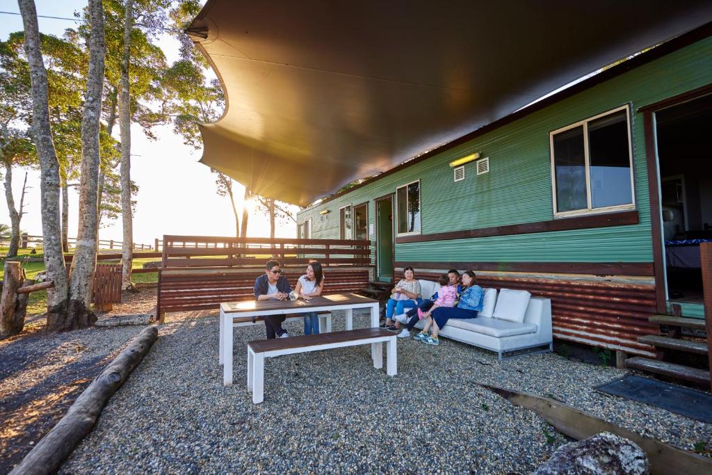 KUR-Cow farm escape 35 minutes from Cairns photo