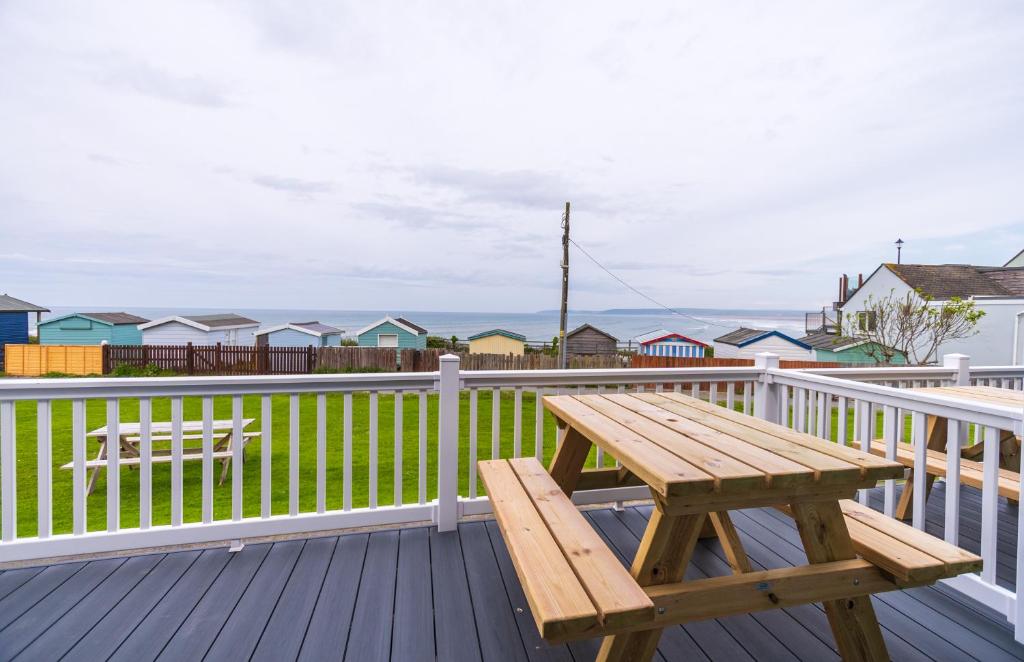 Lundy Sea View Villa photo 6