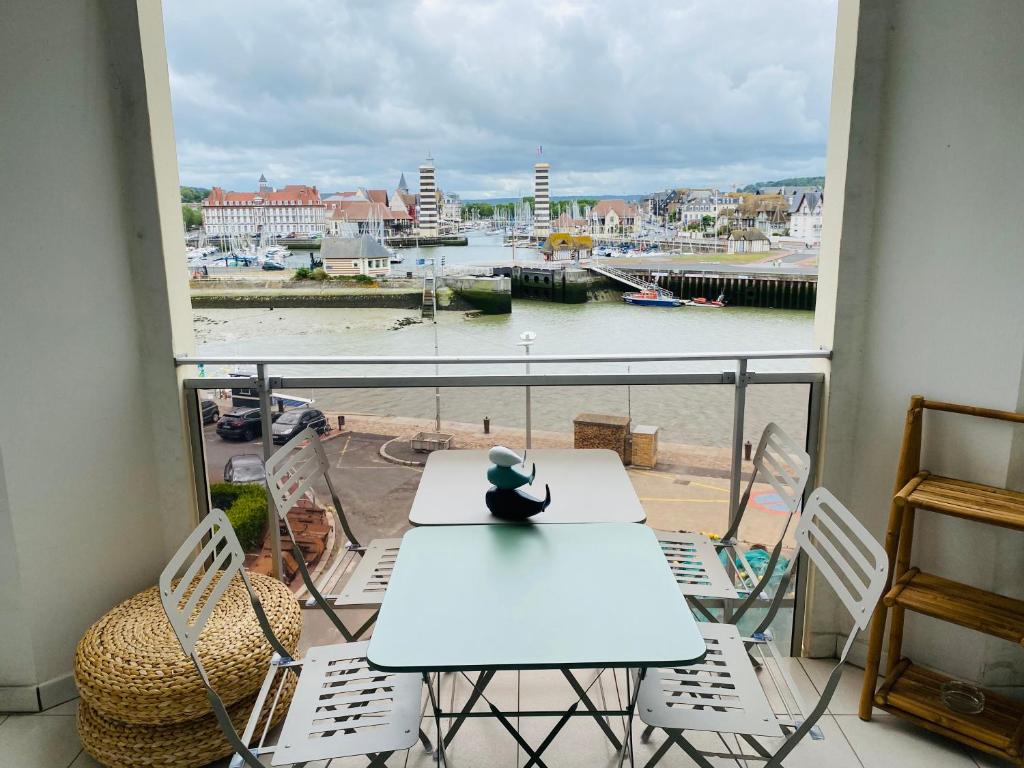Très joli Appartement 2P au Beach Résidence Trouville- Piscine & vue port - 3