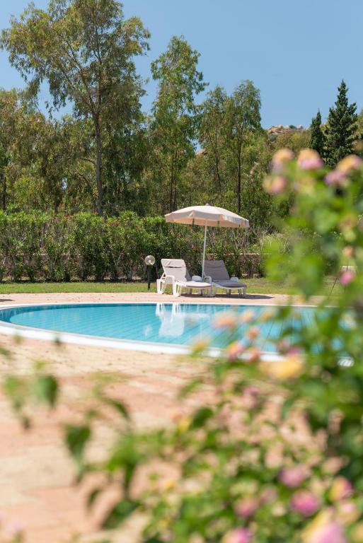 Hotel Biderrosa photo