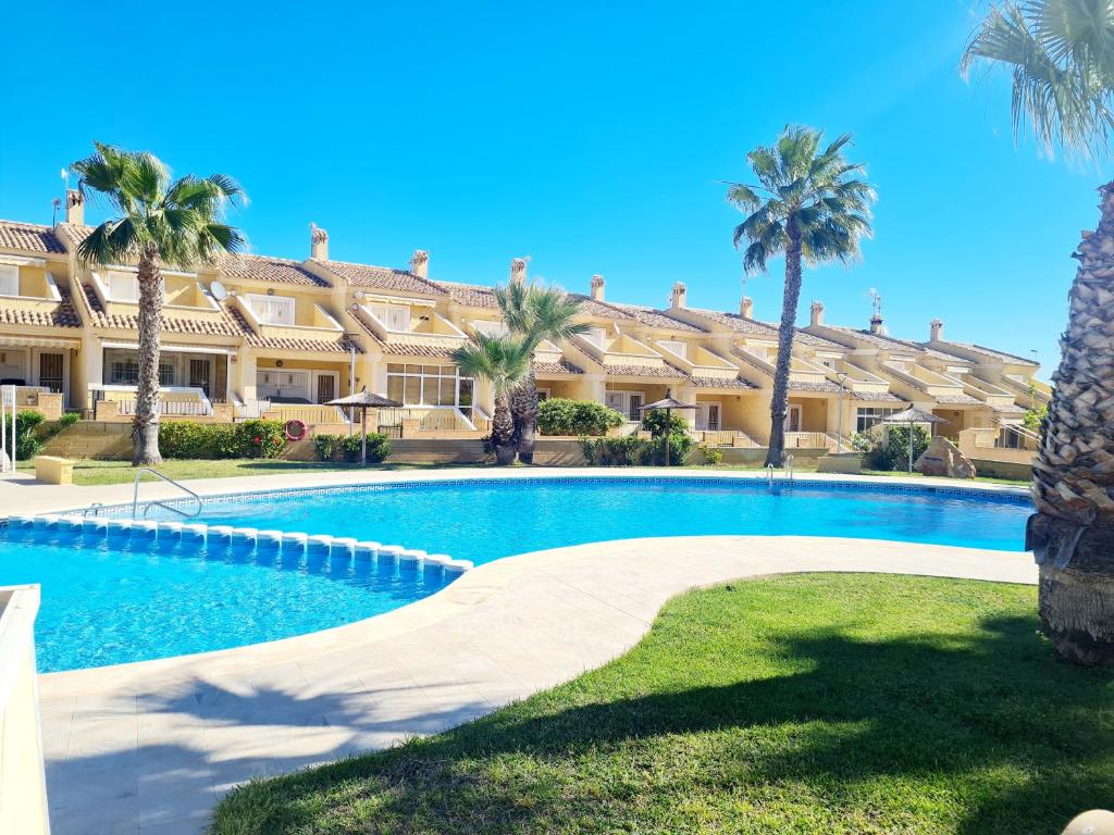 Casa en Punta Prima - 2