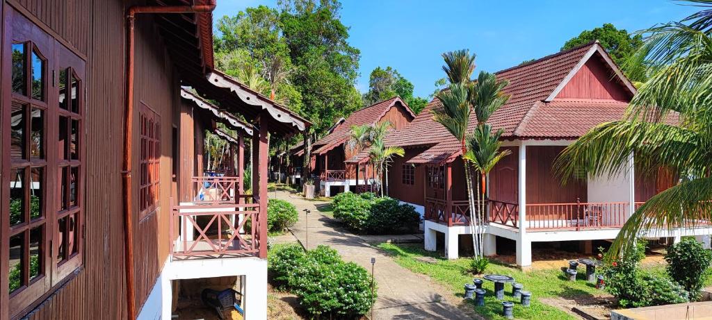 Tekoma Resort Taman Negara의 깔끔한 객실 내부