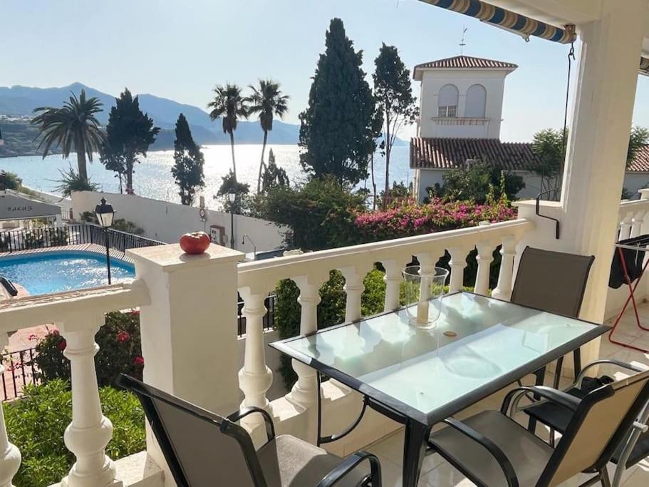 Carabeillo Seaview Apartment, Nerja
